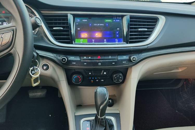 Used Buick GT 2015 15N Automatic Elite Version Audio And AC Panel
