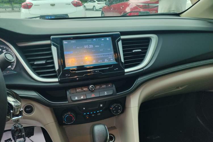 Used Buick GT 2015 15N Automatic Elite Version Audio And AC Panel
