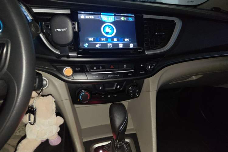 Used Buick GT 2015 15N Automatic Entry-Level Trim Audio And AC Panel