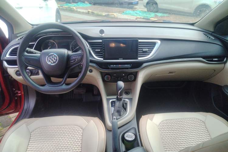 Used Buick GT 2015 15N Automatic Elite Version Center Console