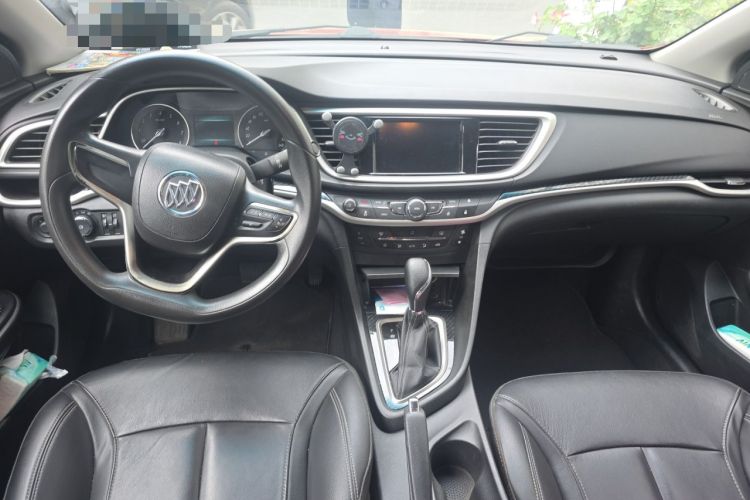 Used Buick GT 2015 15N Automatic Deluxe Edition Center Console