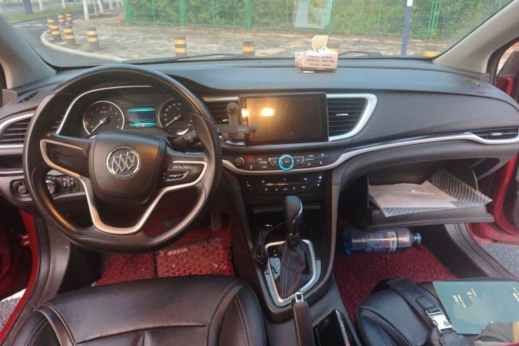 Used Buick GT 2015 15N Automatic Elite Version Center Console