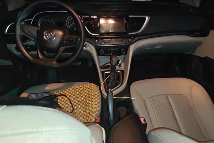 Used Buick GT 2015 15N Automatic Entry-Level Trim Center Console