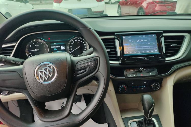 Used Buick GT 2015 15N Automatic Elite Version Center Console