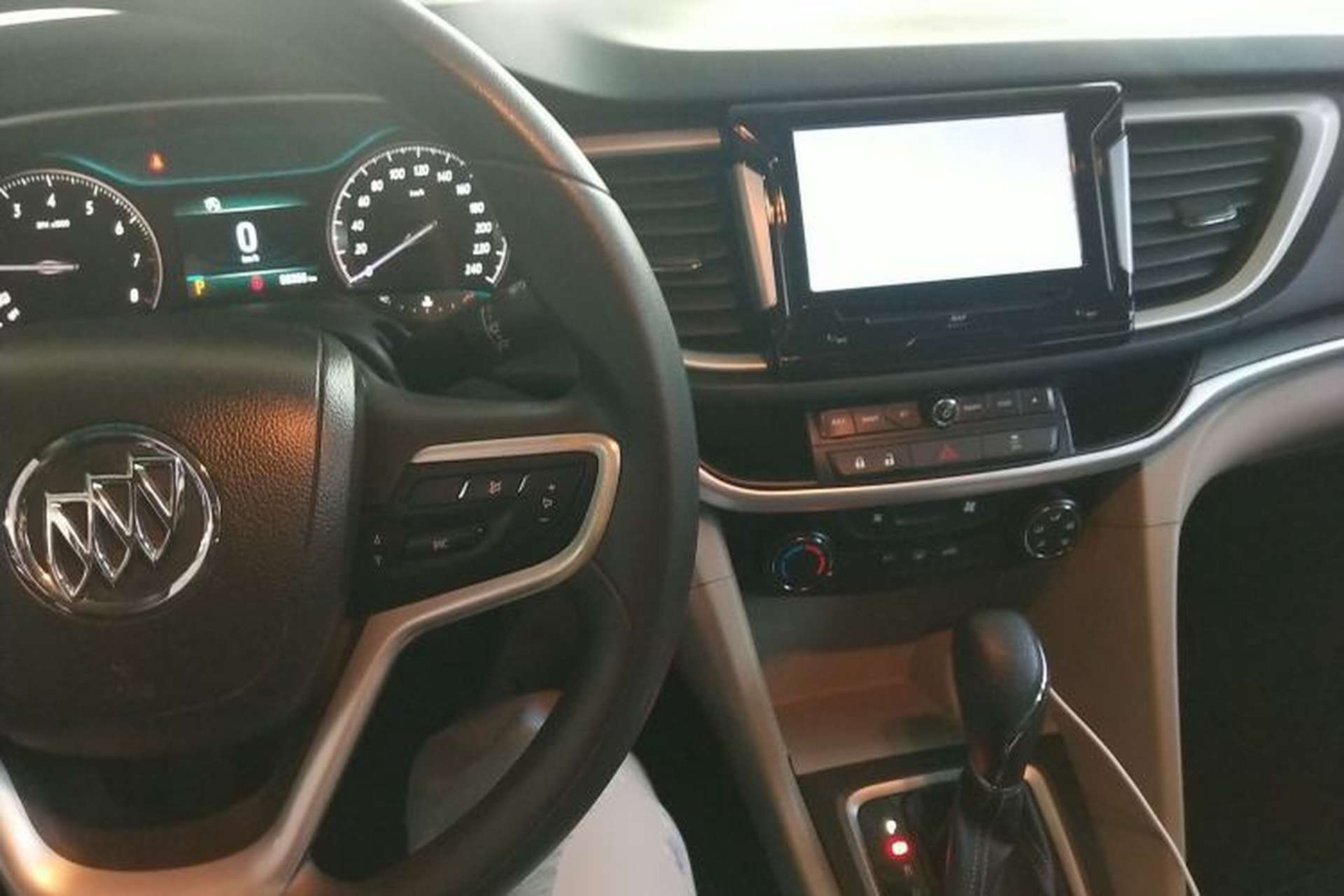 Used Buick GT 2015 15N Automatic Elite Version Center Console