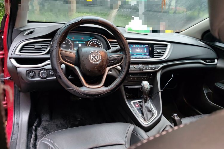 Used Buick GT 2015 15N Automatic Deluxe Edition Center Console