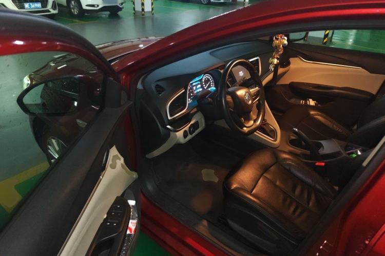 Used Buick GT 2015 15N Automatic Elite Version Driver Seat