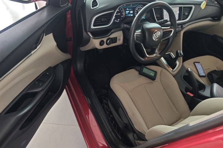 Used Buick GT 2015 15N Manual Elite Edition Driver Seat