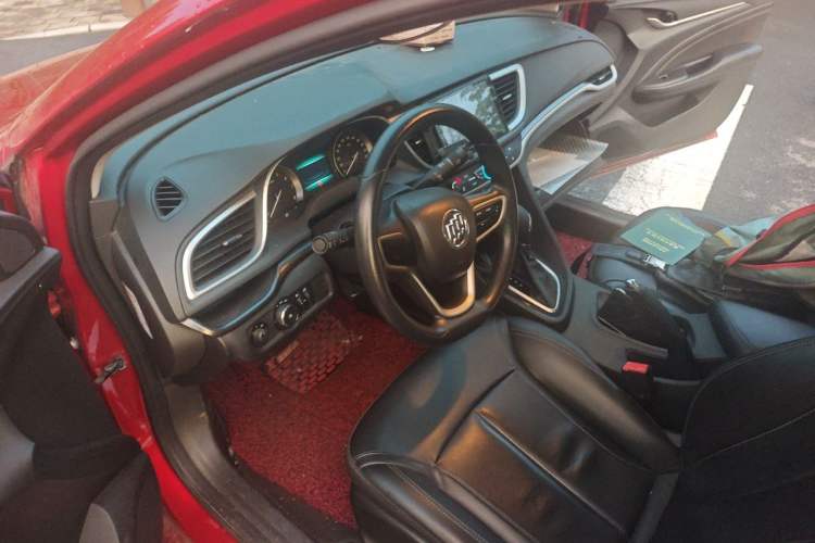Used Buick GT 2015 15N Automatic Elite Version Driver Seat