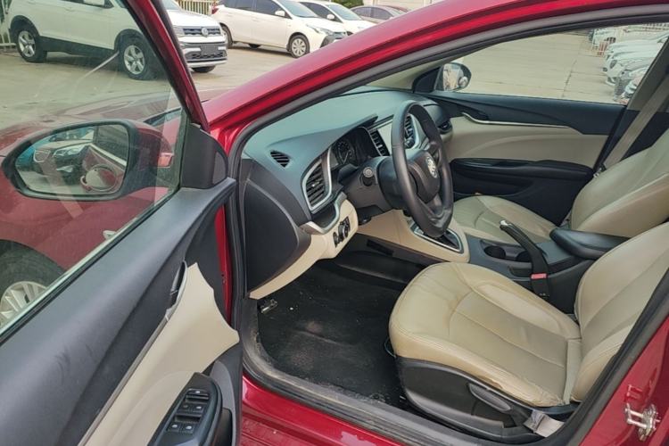 Used Buick GT 2015 15N Automatic Elite Version Driver Seat