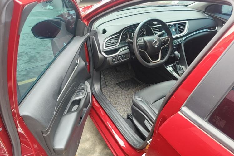 Used Buick GT 2015 15N Automatic Deluxe Edition Driver Seat