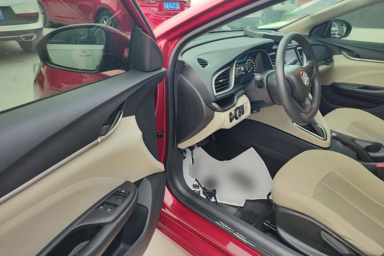 Used Buick GT 2015 15N Automatic Elite Version Driver Seat