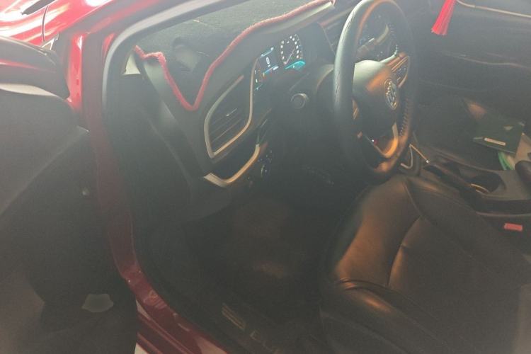Used Buick GT 2015 15N Automatic Deluxe Edition Driver Seat