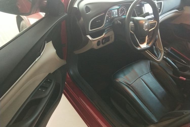 Used Buick GT 2015 15N Automatic Elite Version Driver Seat