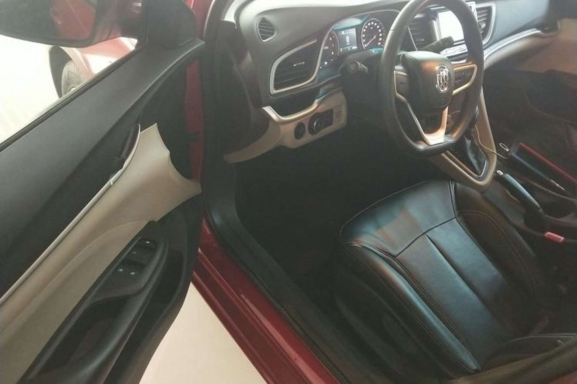 Used Buick GT 2015 15N Automatic Elite Version Driver Seat