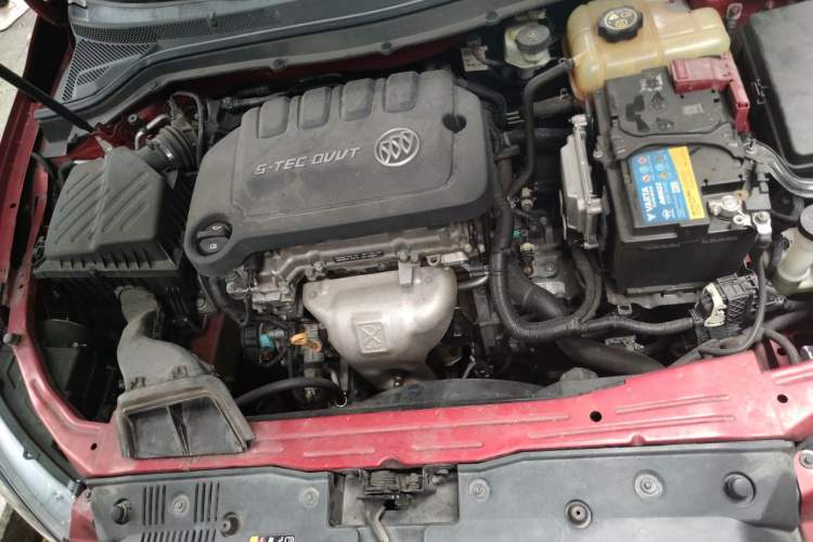 Used Buick GT 2015 15N Automatic Deluxe Edition Engine Bay