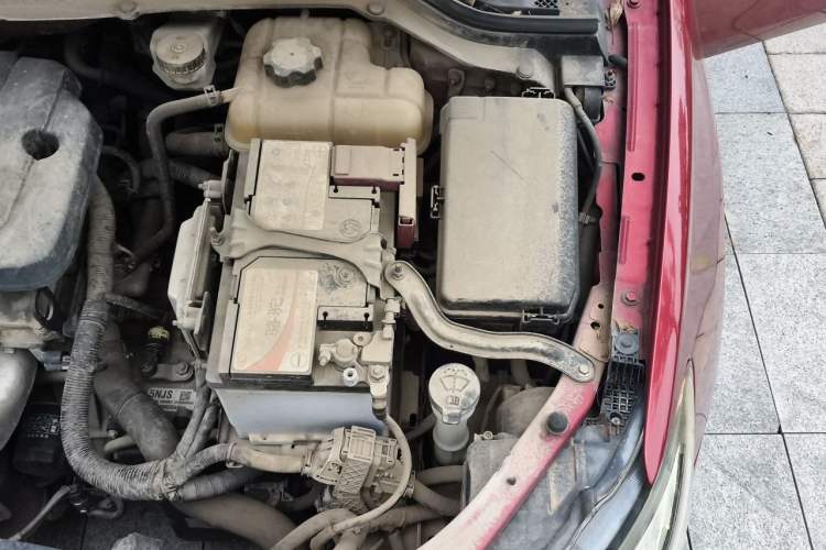 Used Buick GT 2015 15N Automatic Deluxe Edition Engine Bay Left