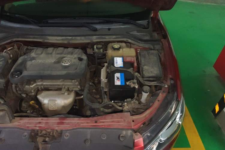 Used Buick GT 2015 15N Automatic Elite Version Engine Bay Left