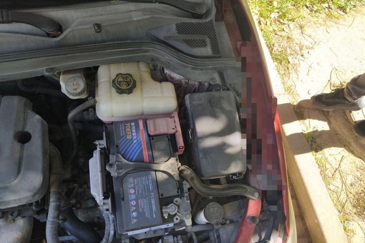 Used Buick GT 2015 15N Automatic Elite Version Engine Bay Left