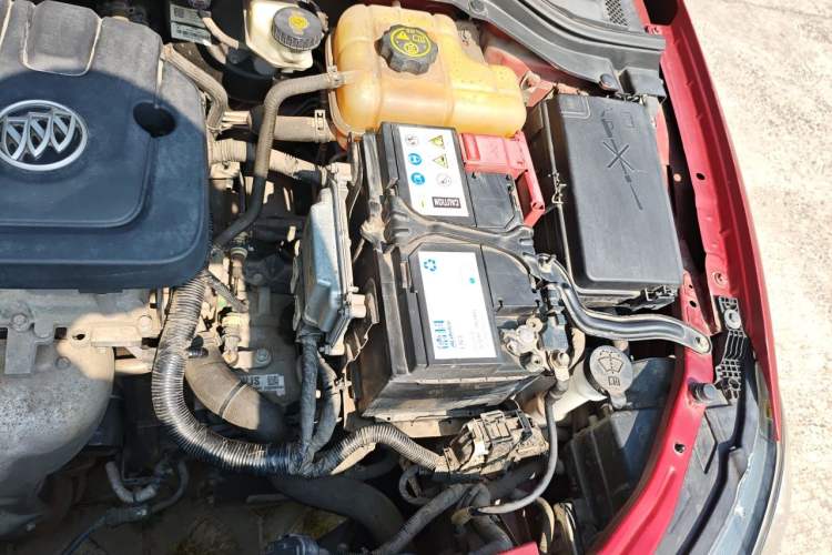 Used Buick GT 2015 15N Automatic Deluxe Edition Engine Bay Left