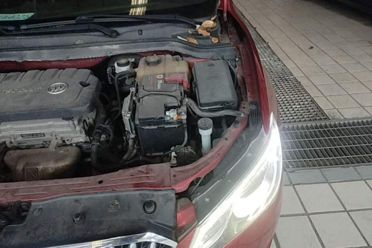 Used Buick GT 2015 15N Manual Elite Edition Engine Bay Left