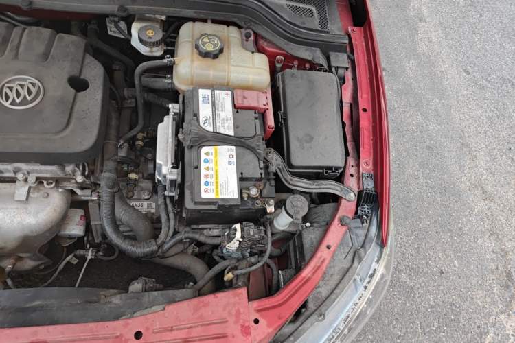 Used Buick GT 2015 15N Automatic Elite Version Engine Bay Left