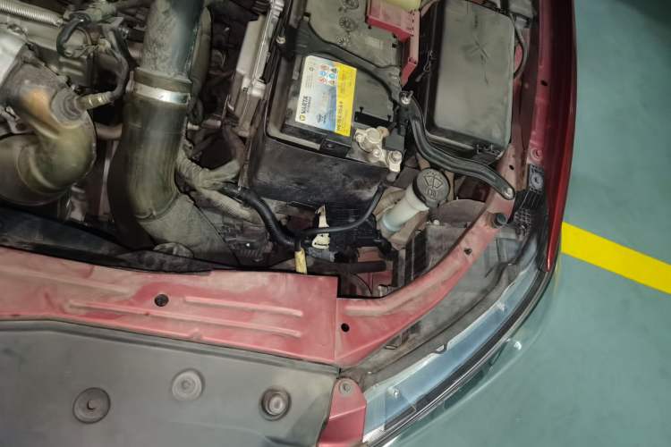 Used Buick GT 2015 18T Dual-Clutch Elite Model Engine Bay Left