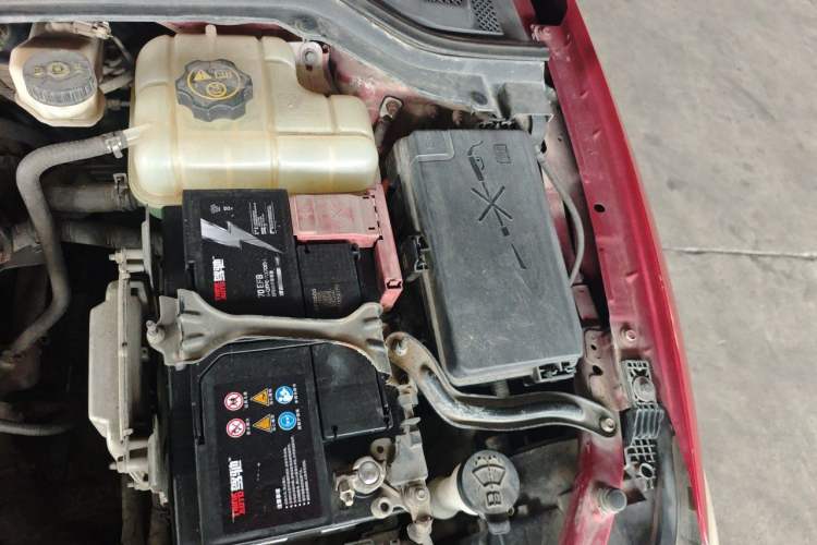 Used Buick GT 2015 15N Automatic Deluxe Edition Engine Bay Left