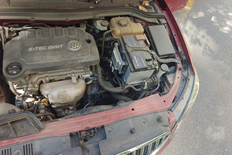 Used Buick GT 2015 15N Automatic Entry-Level Trim Engine Bay Left