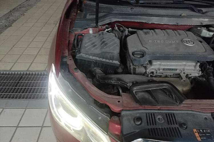 Used Buick GT 2015 15N Manual Elite Edition Engine Bay Right