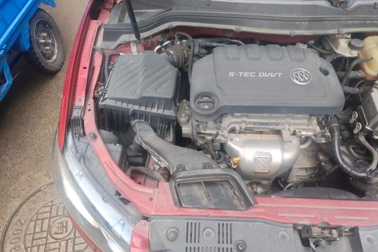Used Buick GT 2015 15N Automatic Elite Version Engine Bay Right