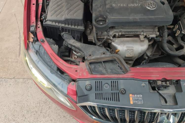 Used Buick GT 2015 15N Manual Elite Edition Engine Bay Right