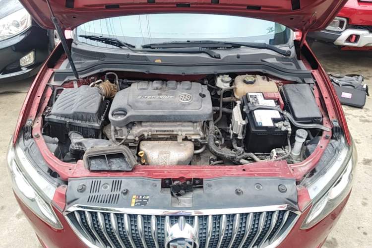 Used Buick GT 2015 15N Automatic Deluxe Edition Engine Bay