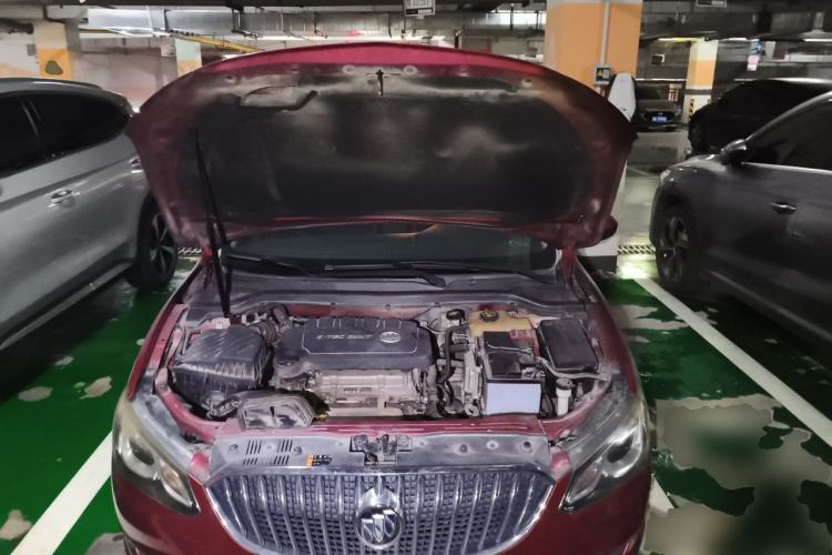 Used Buick GT 2015 15N Automatic Deluxe Edition Engine Bay