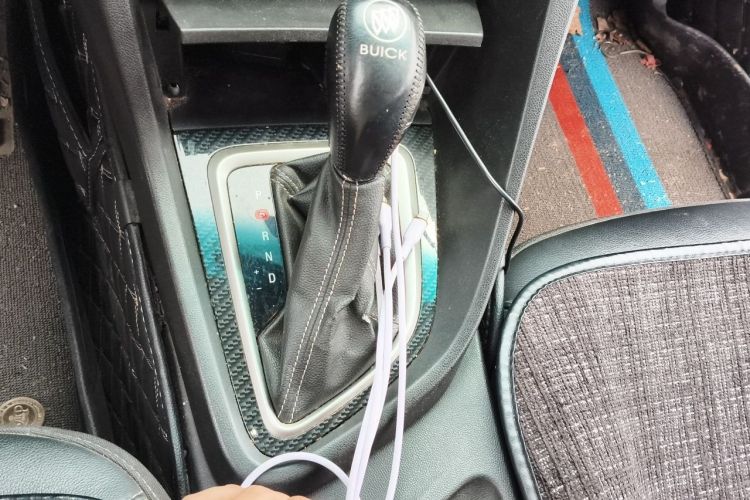 Used Buick GT 2015 15N Automatic Deluxe Edition Gear Lever