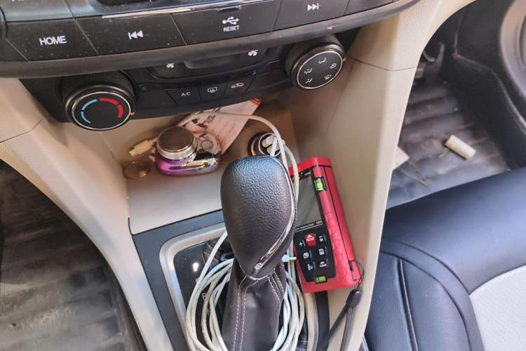 Used Buick GT 2015 15N Automatic Elite Version Gear Lever