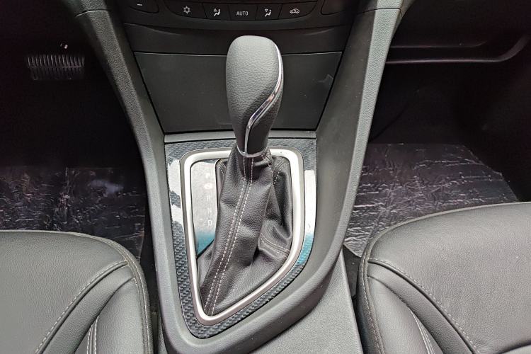 Used Buick GT 2015 15N Automatic Deluxe Edition Gear Lever