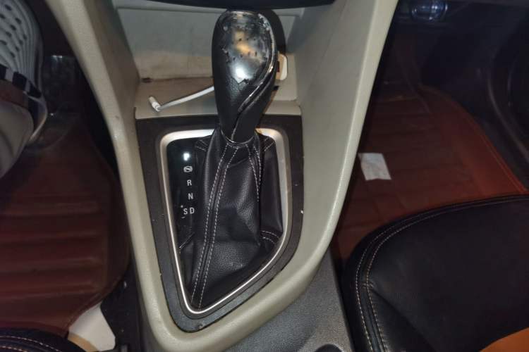 Used Buick GT 2015 18T Dual-Clutch Elite Model Gear Lever