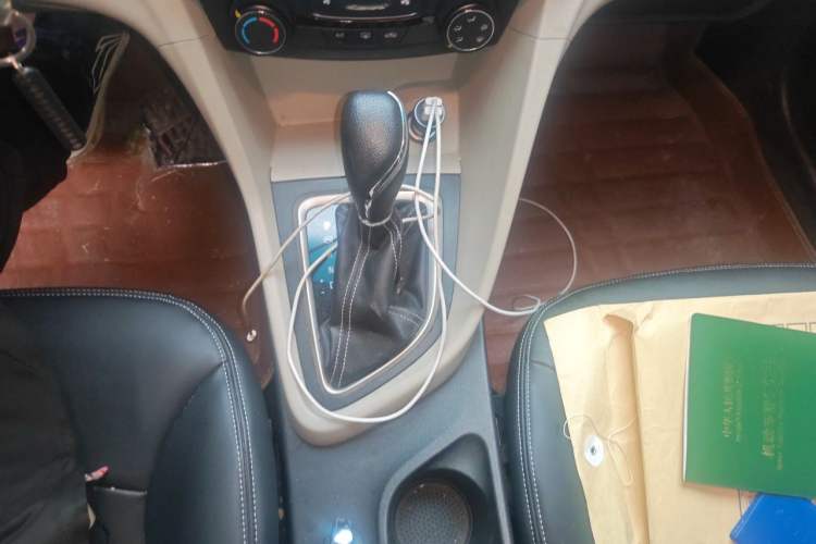 Used Buick GT 2015 15N Automatic Elite Version Gear Lever