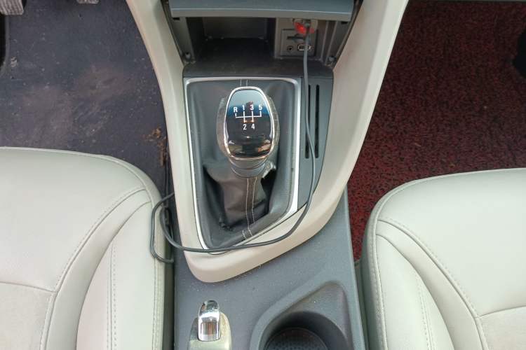 Used Buick GT 2015 15N Manual Luxury Version Gear Lever