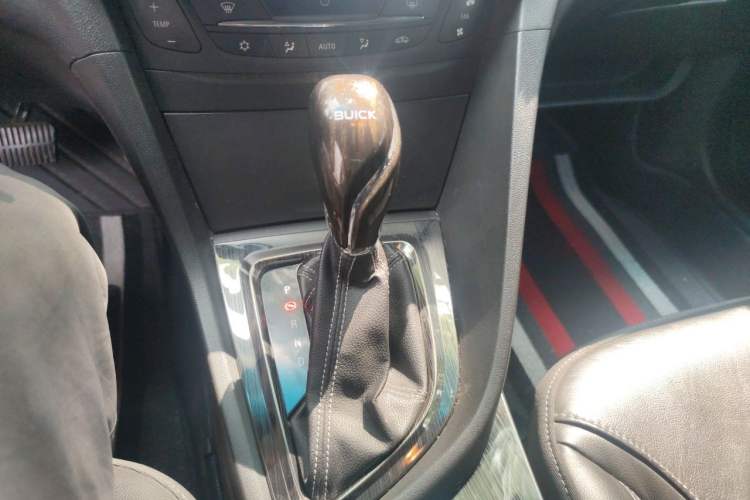 Used Buick GT 2015 15N Automatic Deluxe Edition Gear Lever
