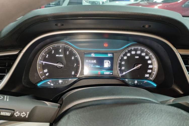 Used Buick GT 2015 15N Automatic Deluxe Edition Instrument Cluster