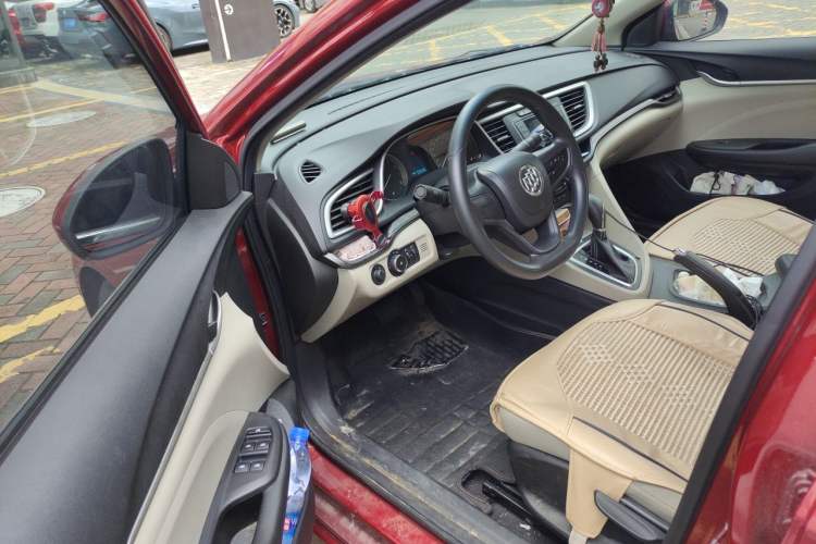 Used Buick GT 2015 15N Automatic Entry-Level Trim Interior 3