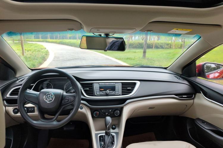 Used Buick GT 2015 15N Automatic Elite Version Interior 5