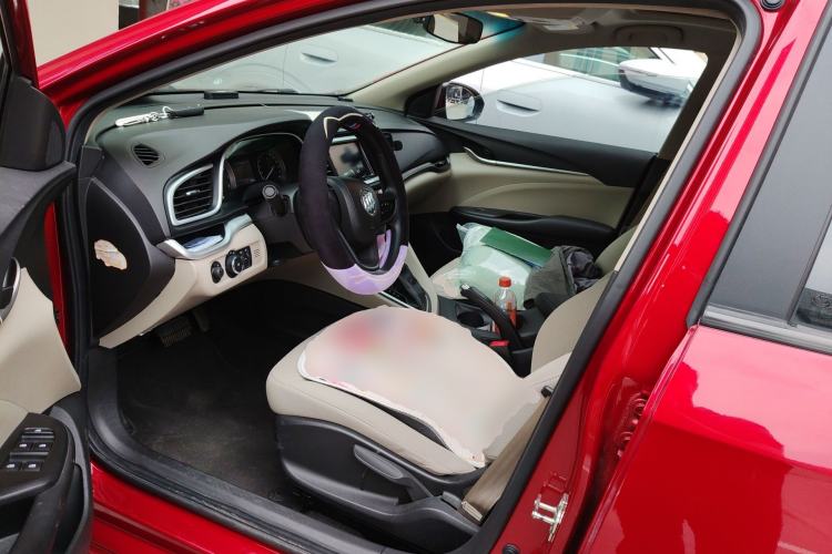 Used Buick GT 2015 15N Automatic Elite Version Left Front Seat