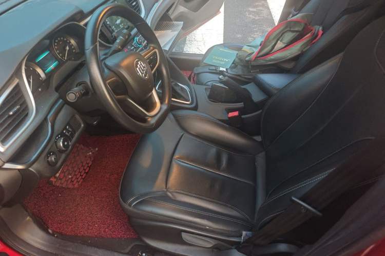 Used Buick GT 2015 15N Automatic Elite Version Left Front Seat