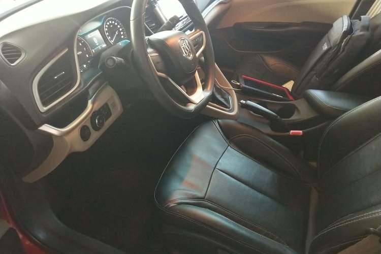 Used Buick GT 2015 15N Automatic Elite Version Left Front Seat