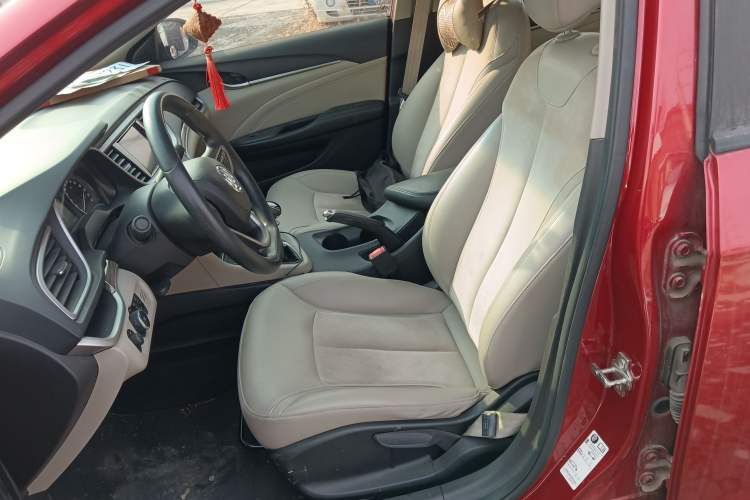 Used Buick GT 2015 15N Manual Luxury Version Left Front Seat