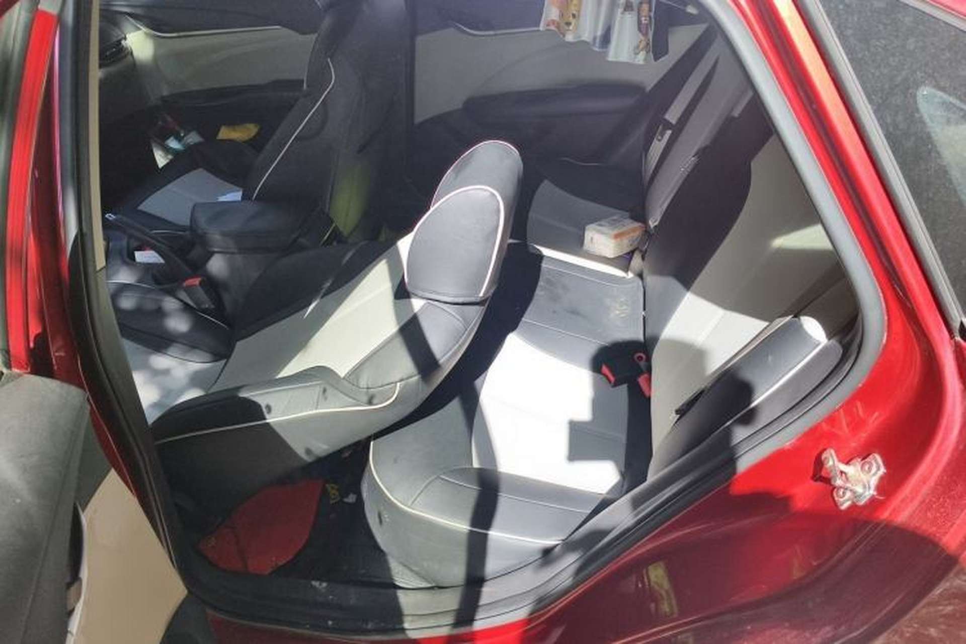 Used Buick GT 2015 15N Automatic Elite Version Left Rear Seat