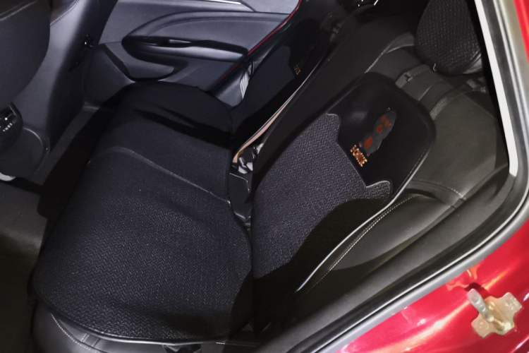 Used Buick GT 2015 15N Automatic Deluxe Edition Left Rear Seat